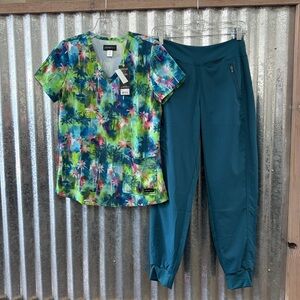 Women’s Scrub Set-Print Top-Carribean Scrub Pants-XS/XS Regular Length Pants